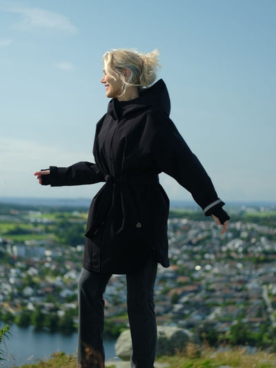 Lule The Wide Jacket Black
