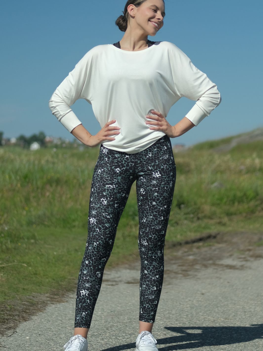 Power Tights Wild Ink