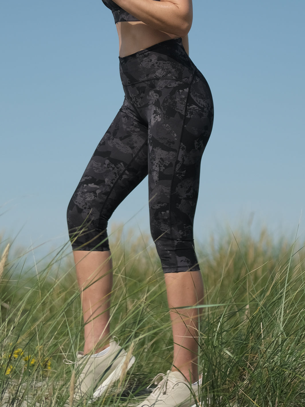 Shape Capri Dark Storm